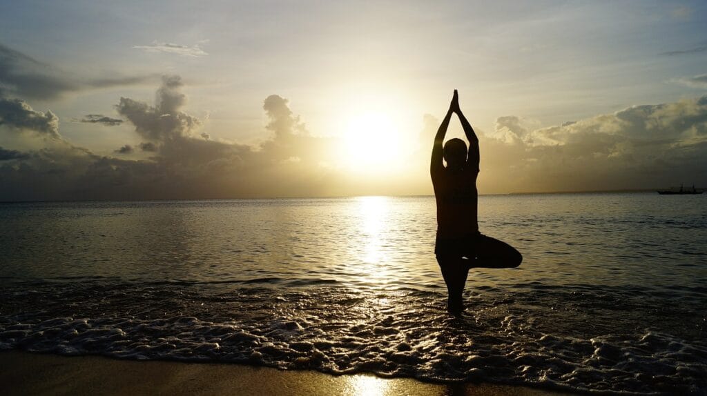 beach, yoga, sunset, silhouette, person, yoga pose, shore, seashore, sea, ocean, meditate, meditation, pose, balance, calm, nature, tranquil